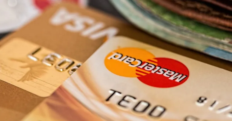 7 Tips on How to Manage Credit Card Debt